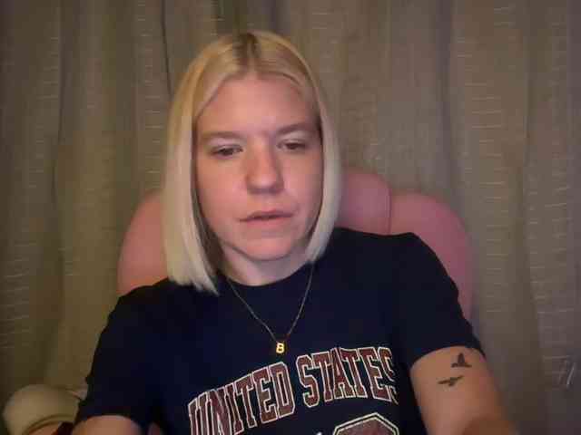 AmericnBarbie webcam