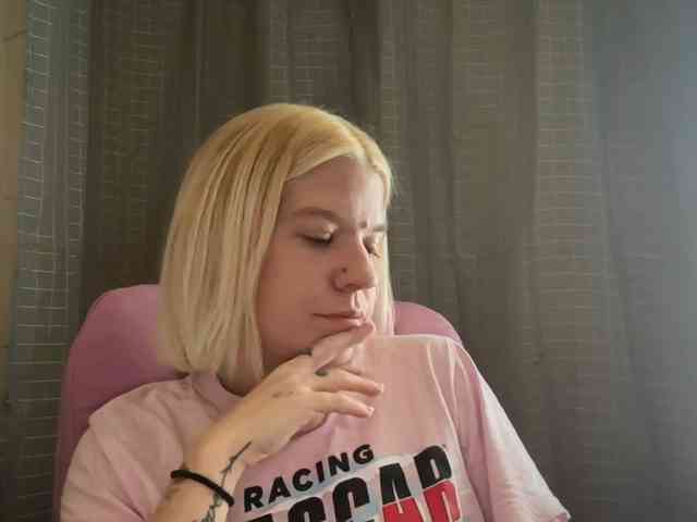 AmericnBarbie webcam