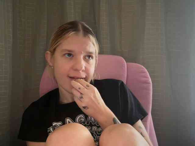 AmericnBarbie webcam