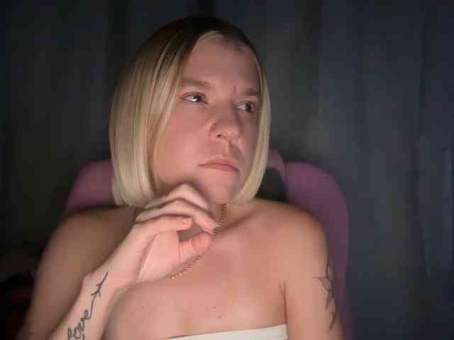 AmericnBarbie webcam