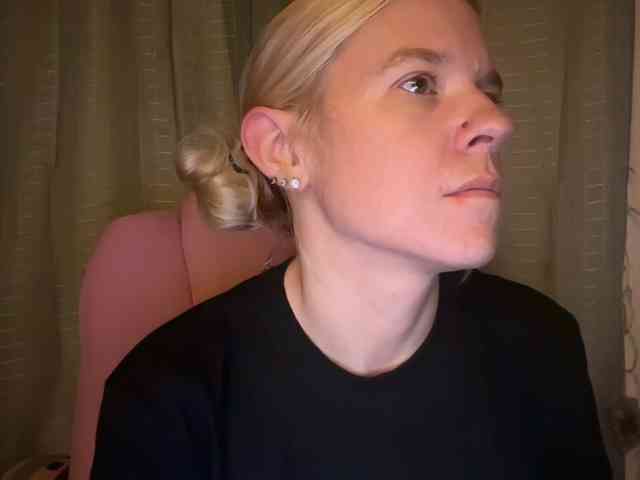 AmericnBarbie webcam