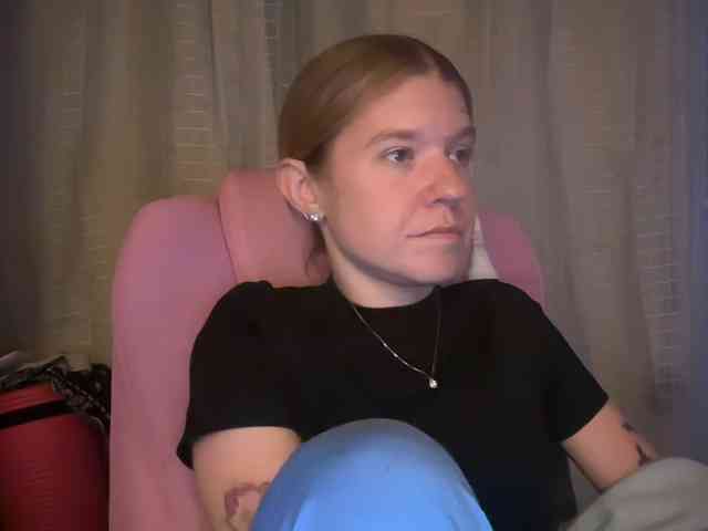 AmericnBarbie webcam