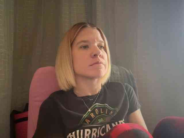 AmericnBarbie webcam
