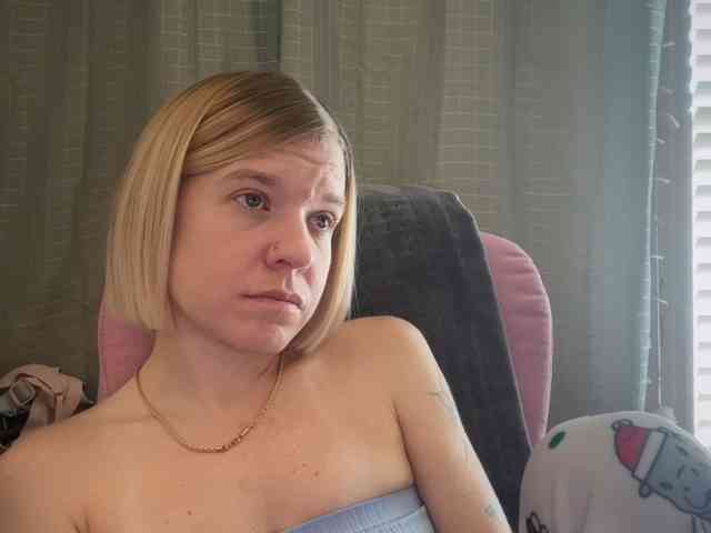 AmericnBarbie webcam