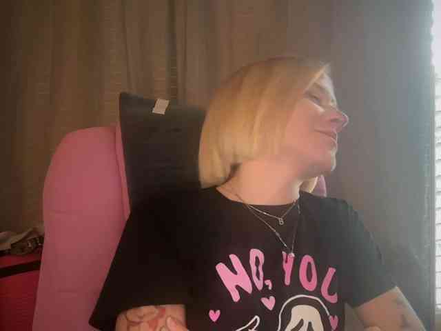 AmericnBarbie webcam