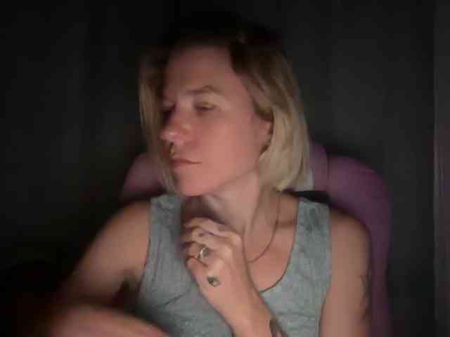 AmericnBarbie webcam