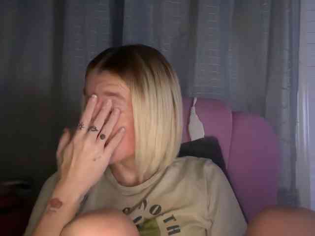 AmericnBarbie webcam