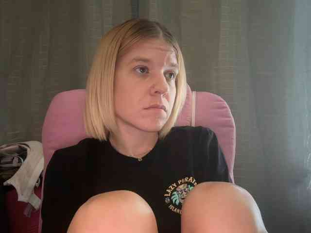 AmericnBarbie webcam