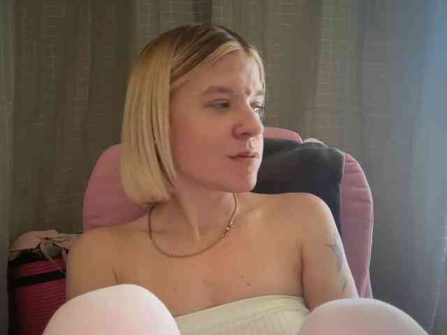 AmericnBarbie webcam