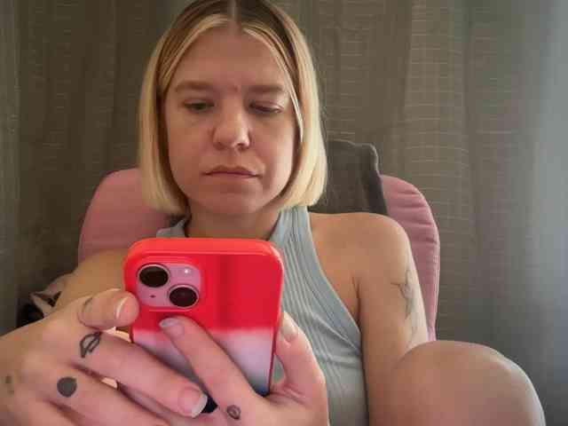 AmericnBarbie webcam
