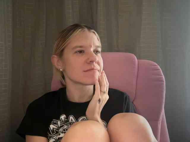 AmericnBarbie webcam
