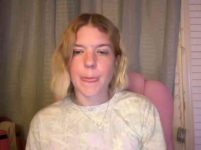 AmericnBarbie webcam