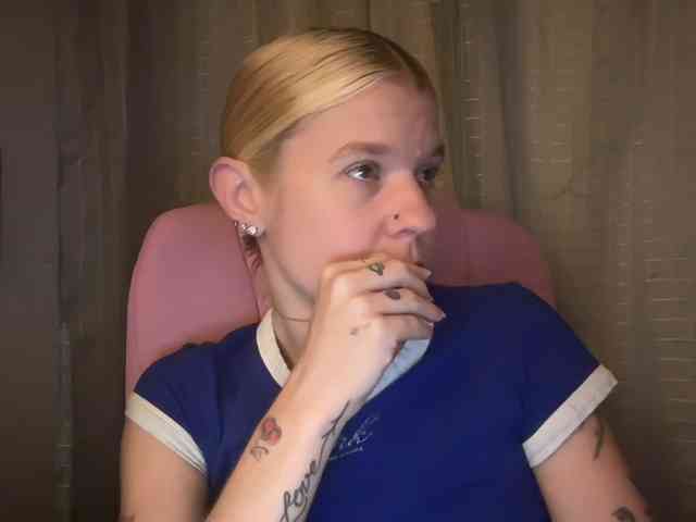 AmericnBarbie webcam