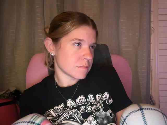 AmericnBarbie webcam