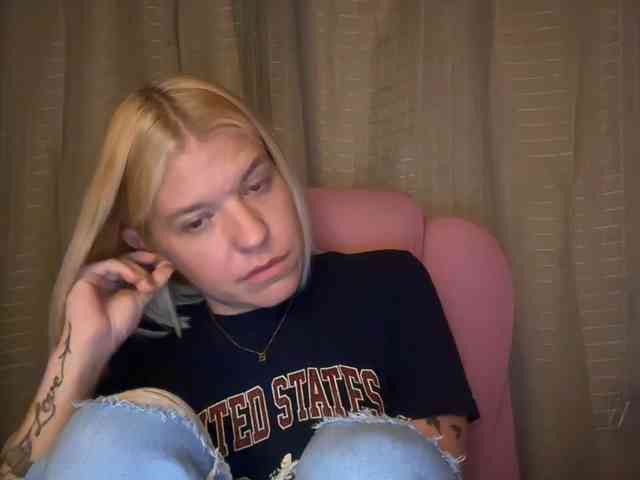 AmericnBarbie webcam