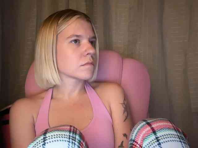AmericnBarbie webcam