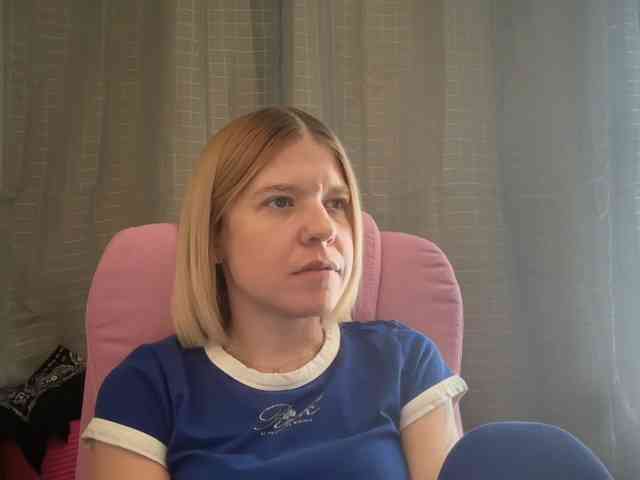 AmericnBarbie webcam