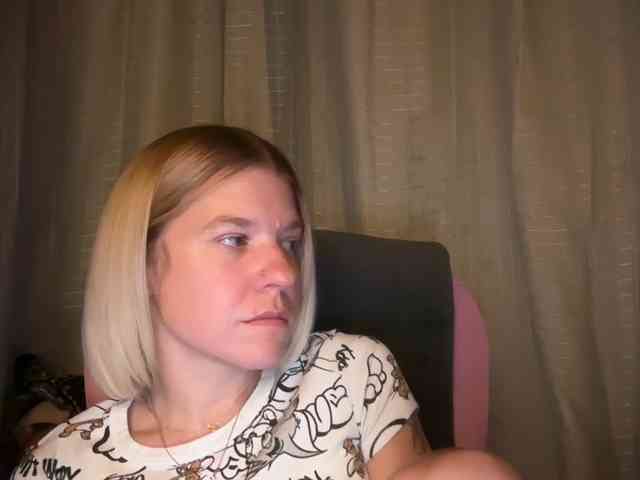 AmericnBarbie webcam