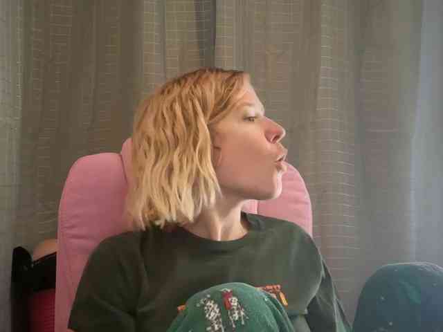 AmericnBarbie webcam