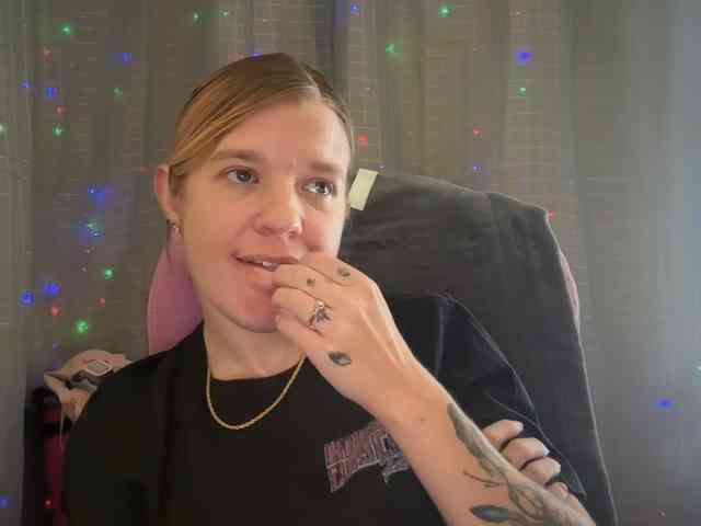AmericnBarbie webcam