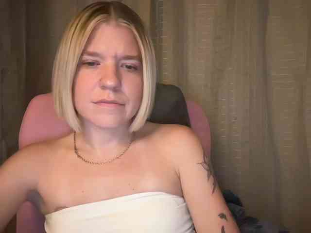 AmericnBarbie webcam
