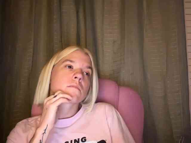 AmericnBarbie webcam