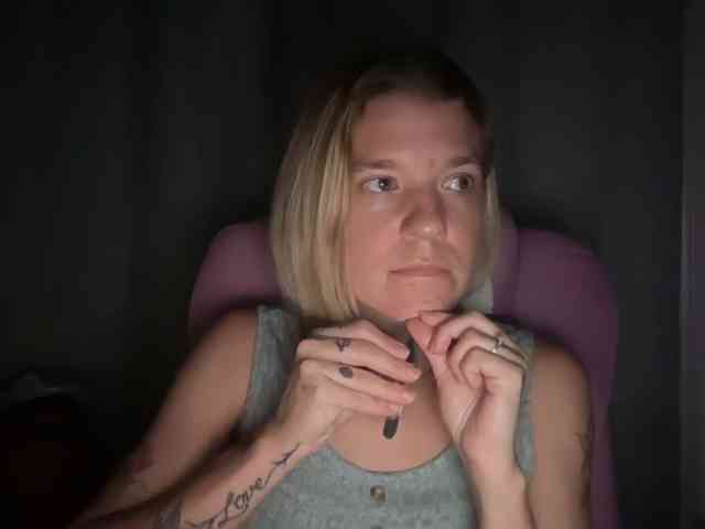 AmericnBarbie webcam