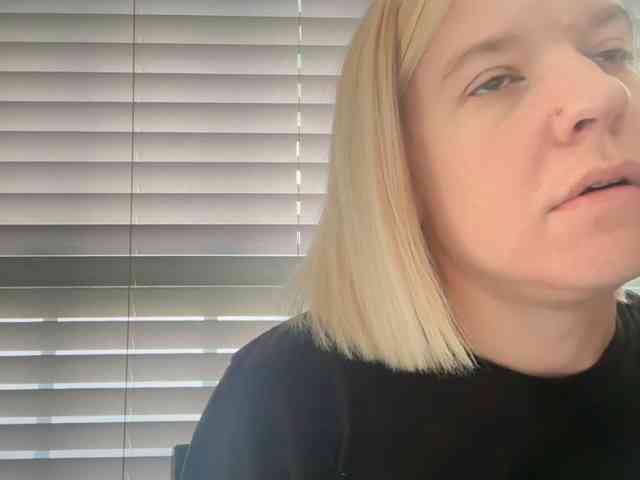 AmericnBarbie webcam
