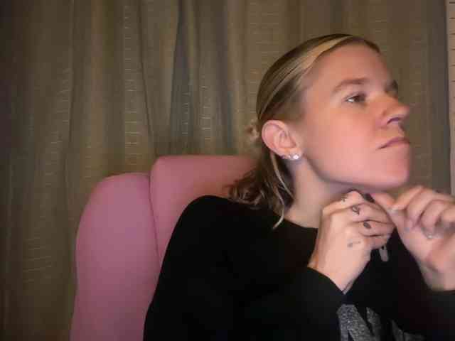 AmericnBarbie webcam