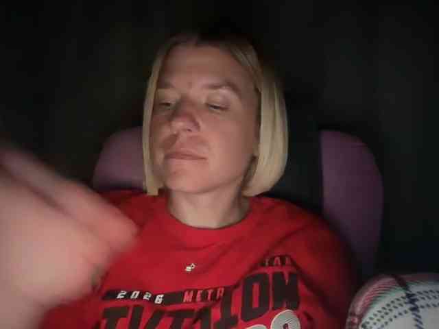 AmericnBarbie webcam