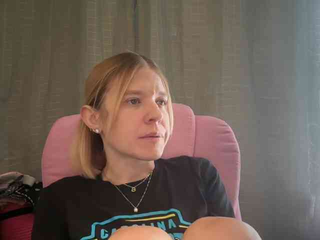 AmericnBarbie webcam