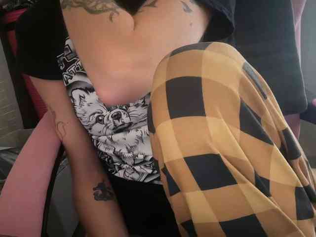 AmericnBarbie webcam