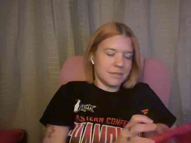AmericnBarbie webcam