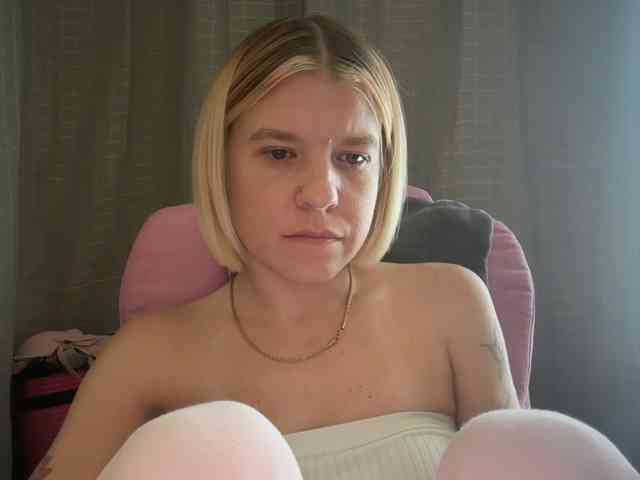 AmericnBarbie webcam