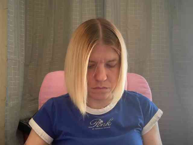 AmericnBarbie webcam