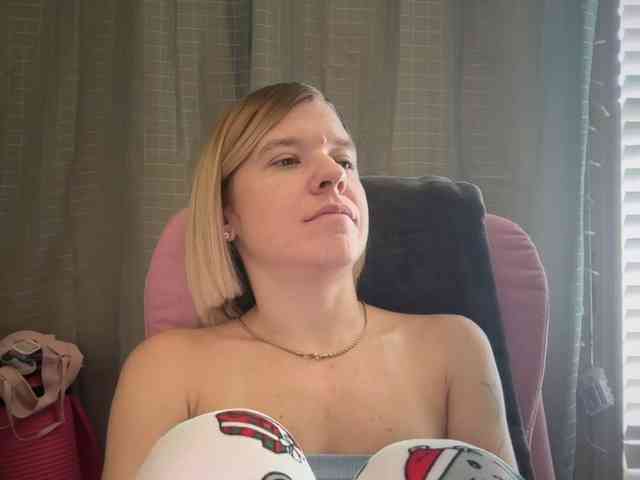 AmericnBarbie webcam