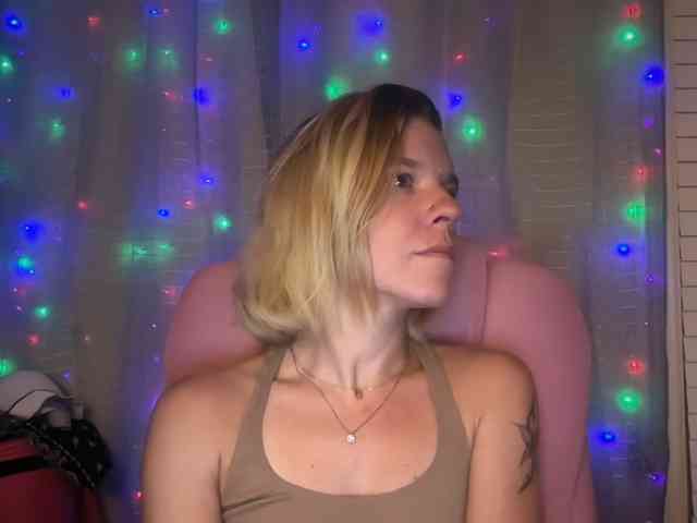 AmericnBarbie webcam