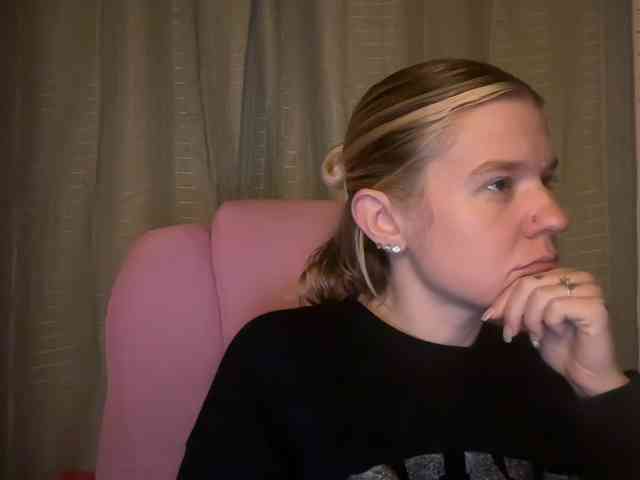 AmericnBarbie webcam