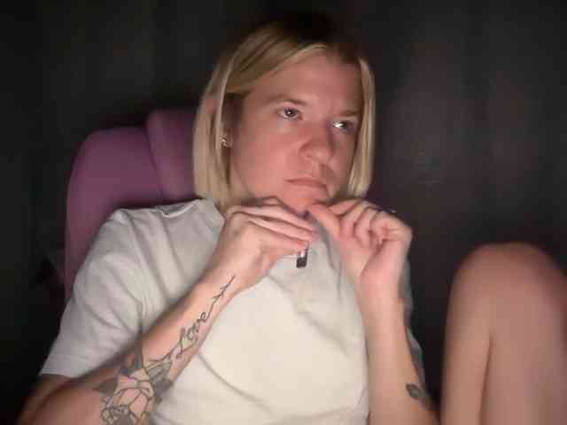 AmericnBarbie webcam