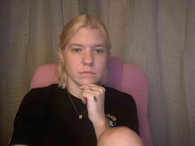 AmericnBarbie webcam