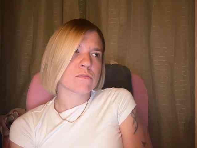 AmericnBarbie webcam