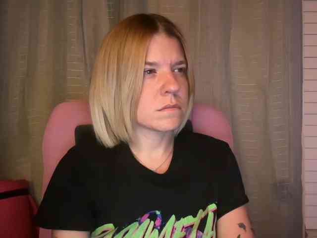 AmericnBarbie webcam