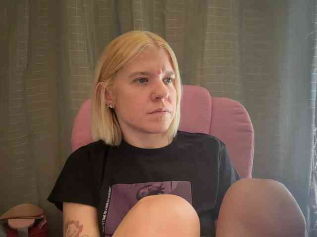 AmericnBarbie webcam