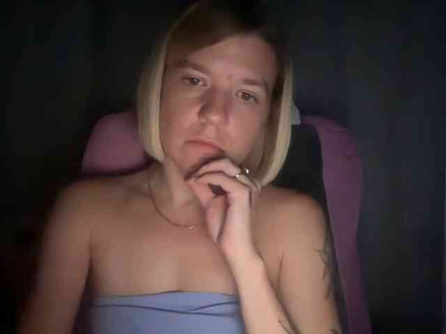 AmericnBarbie webcam