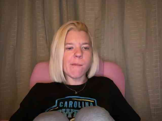 mermaidlexi Live Webcam on BongaCams