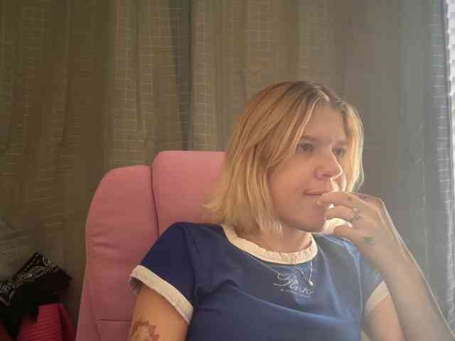 AmericnBarbie webcam