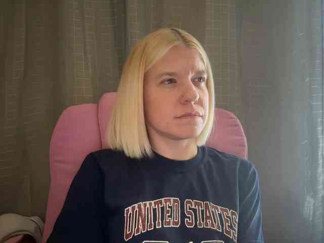 AmericnBarbie webcam