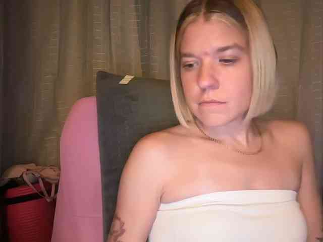 AmericnBarbie webcam