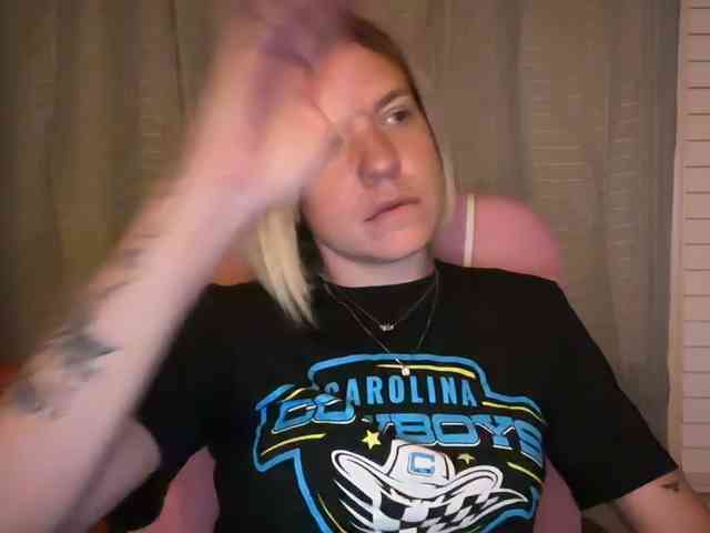 AmericnBarbie webcam