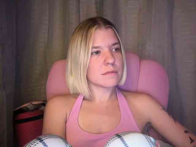 AmericnBarbie webcam